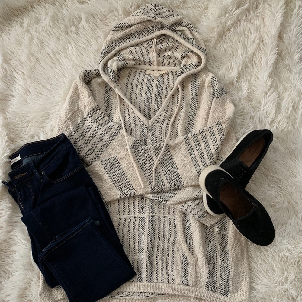 VICI Collection Baja Hooded Sweater